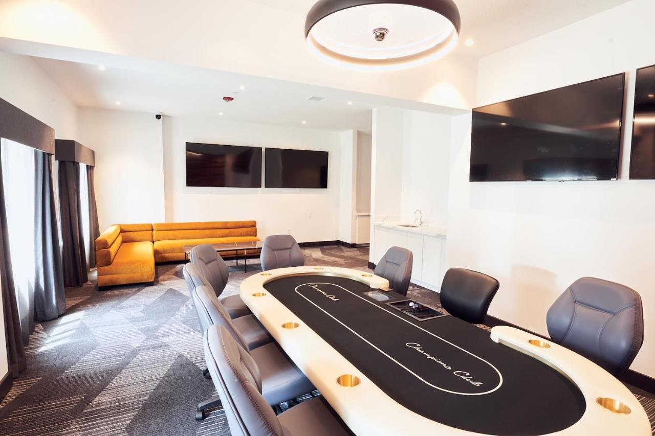 Champions Club And Hotel, Houston Westchase Eksteriør billede