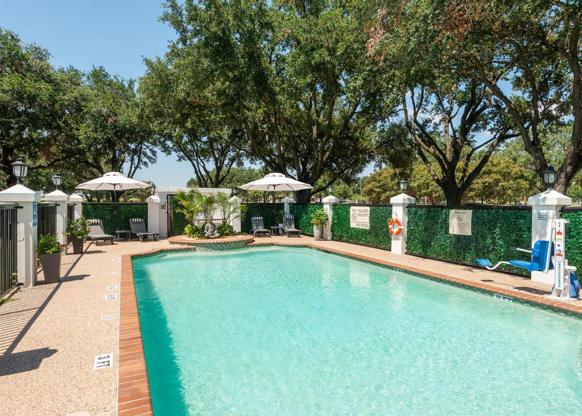 Champions Club And Hotel, Houston Westchase Eksteriør billede